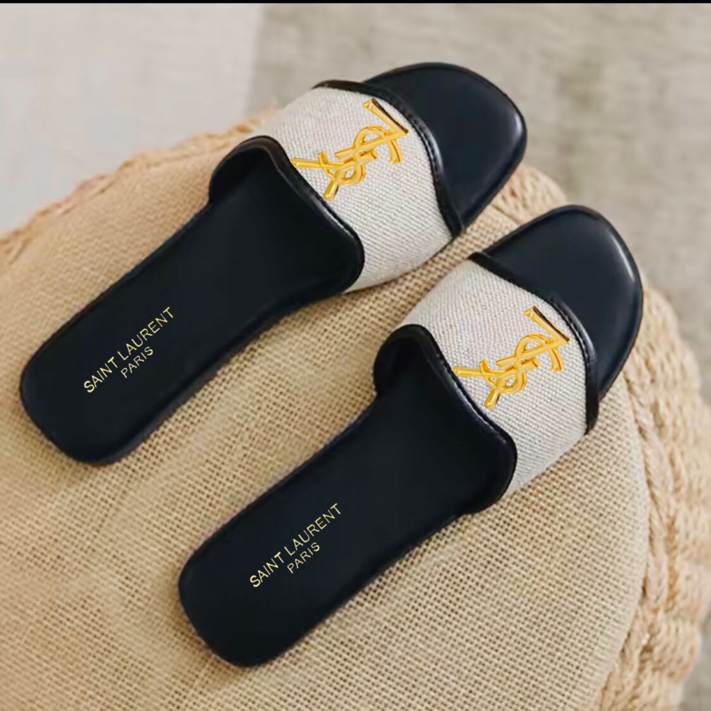 ZEVIRA'S Y-S-L Flat Slippers (Black)