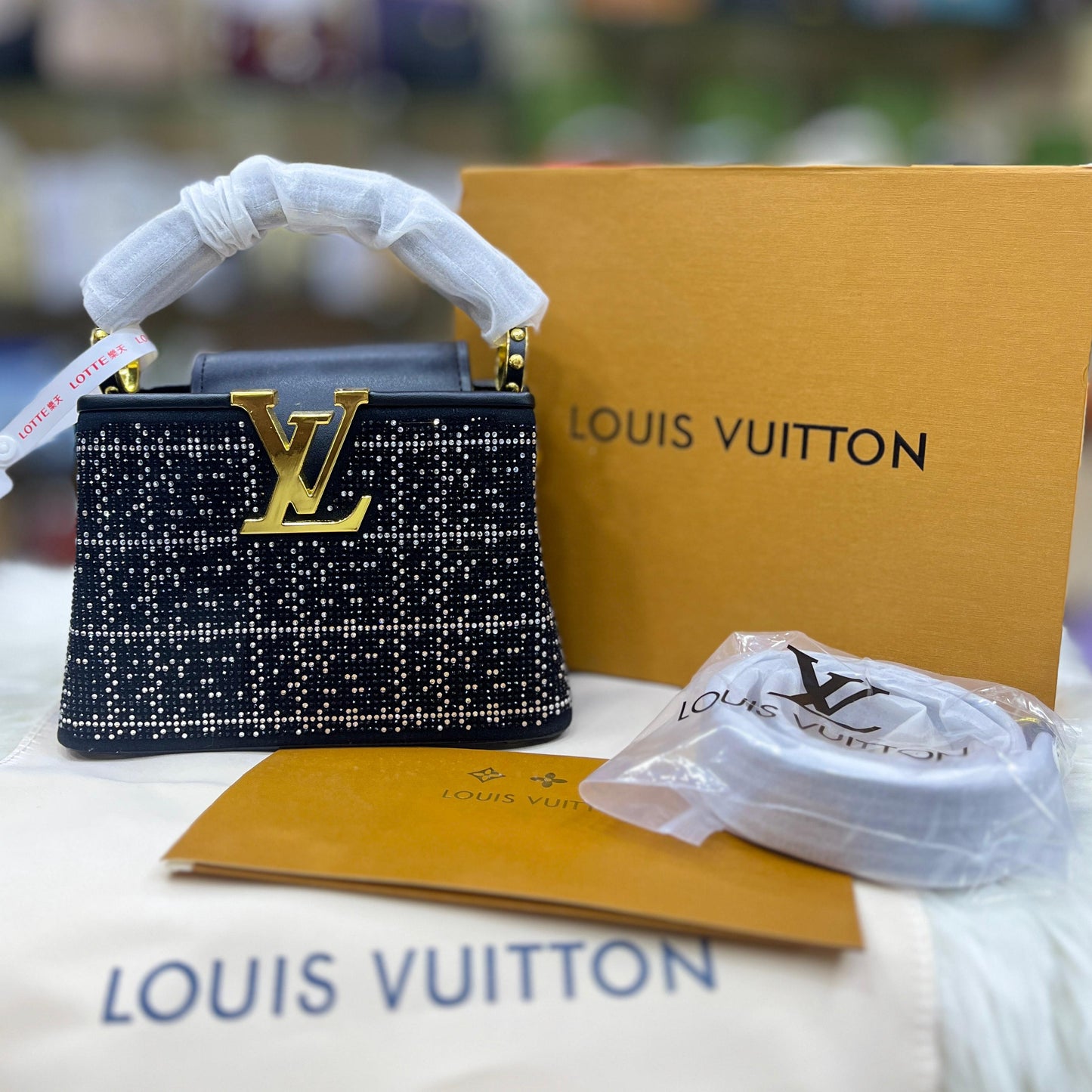 ZEVIRA'S L--V Capucines Mini Handbag 01