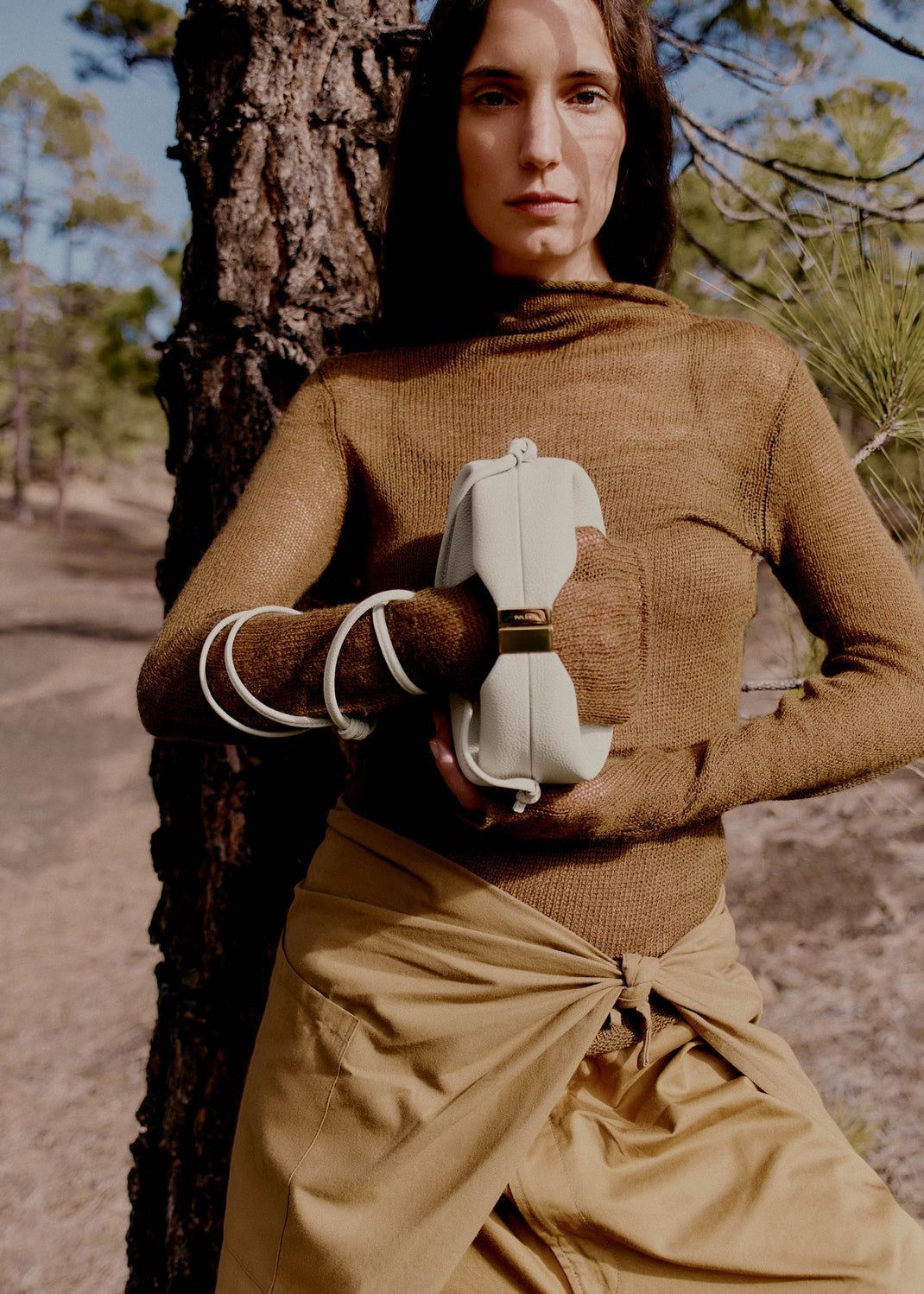 ZEVIRA'S P-O-L-È-N-E Béri Edition Textured Taupe 05 (White)