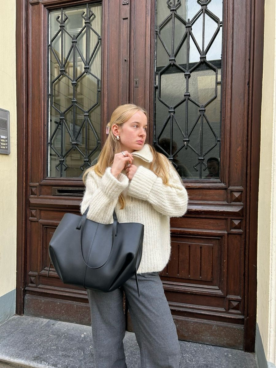 ZEVIRA'S PREMIUM P-O-L-È-N-E 05 (Black)