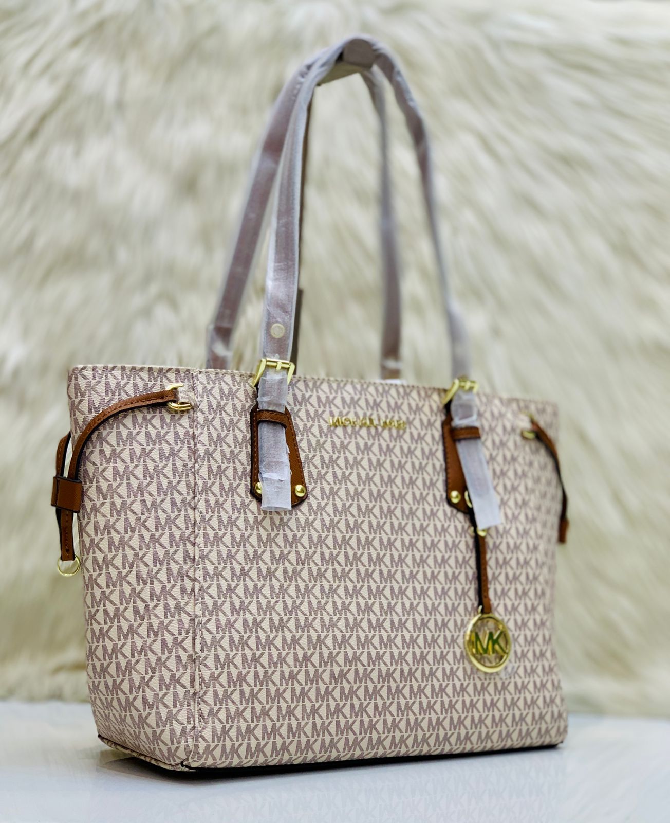 ZEVIRA'S M--K 03 (White)