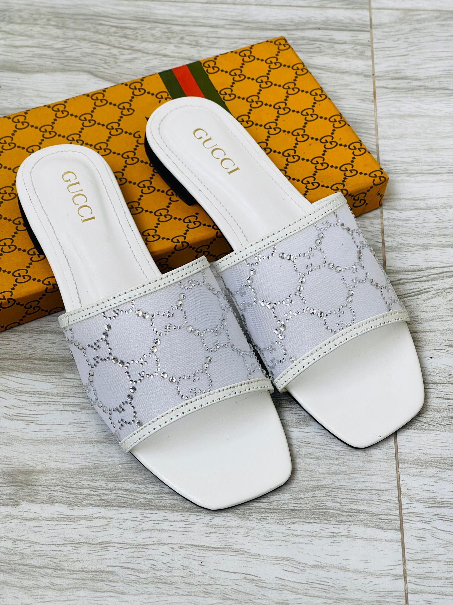 ZEVIRA'S G-U-C-C-I Slides (White)