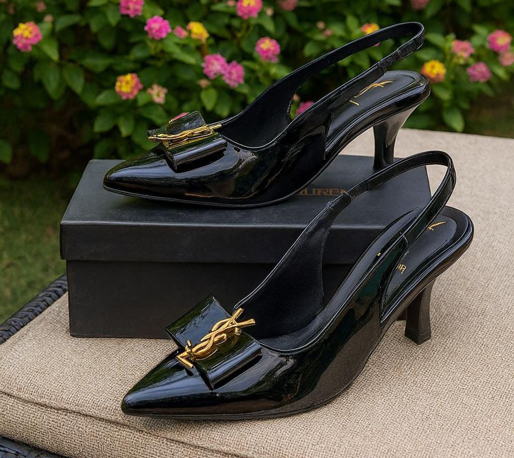 ZEVIRA'S Y-S-L Classic Heel Pumps (Black)