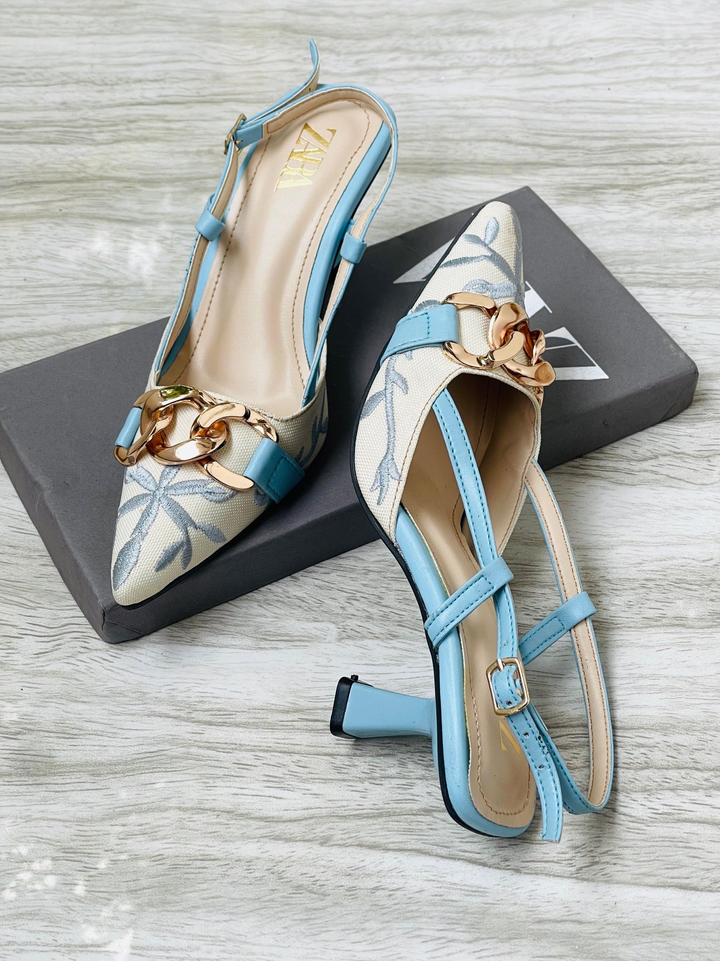 ZEVIRA'S Z-A-R-A Embroidered Heels (Blue)