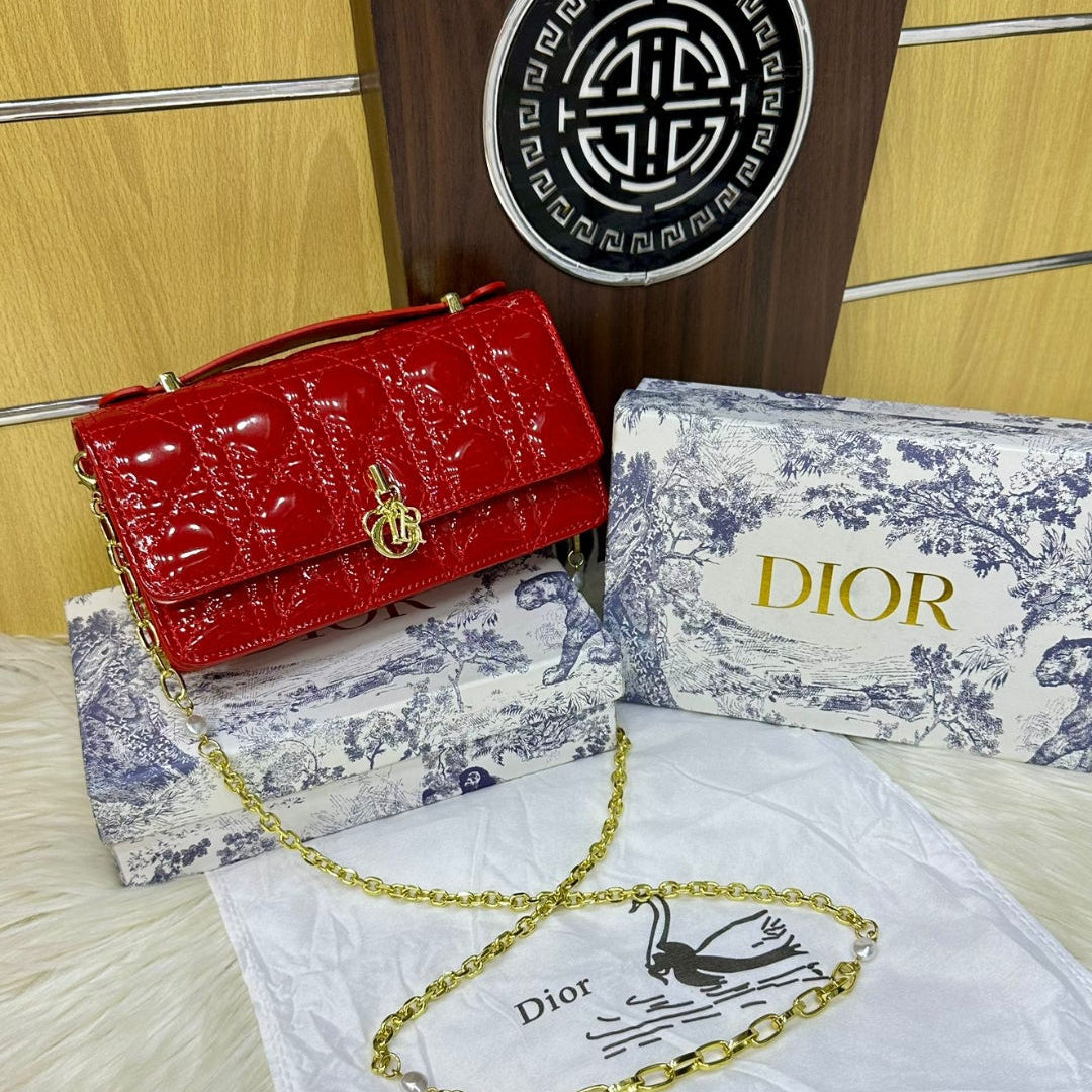 ZEVIRA'S Luxurious D-I-O-R 06 (Red)