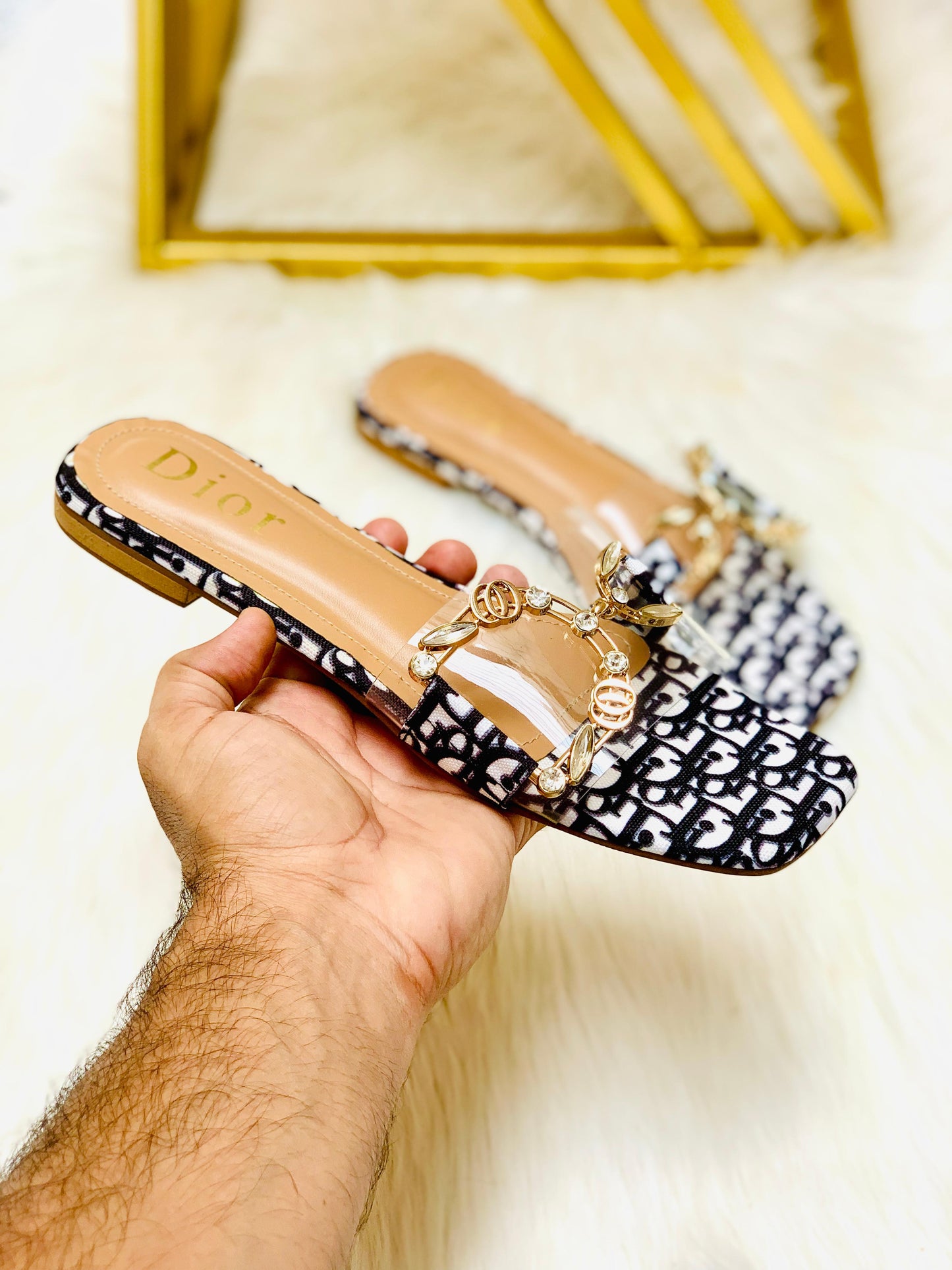 ZEVIRA'S D Buckle Slippers 05