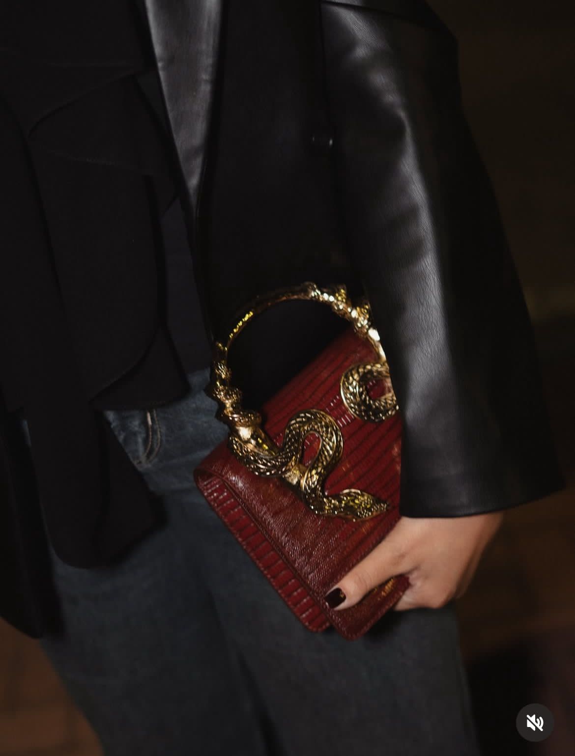 ZEVIRA'S Cobra-Textured Medium Shoulder & Hand Bag
(Red)