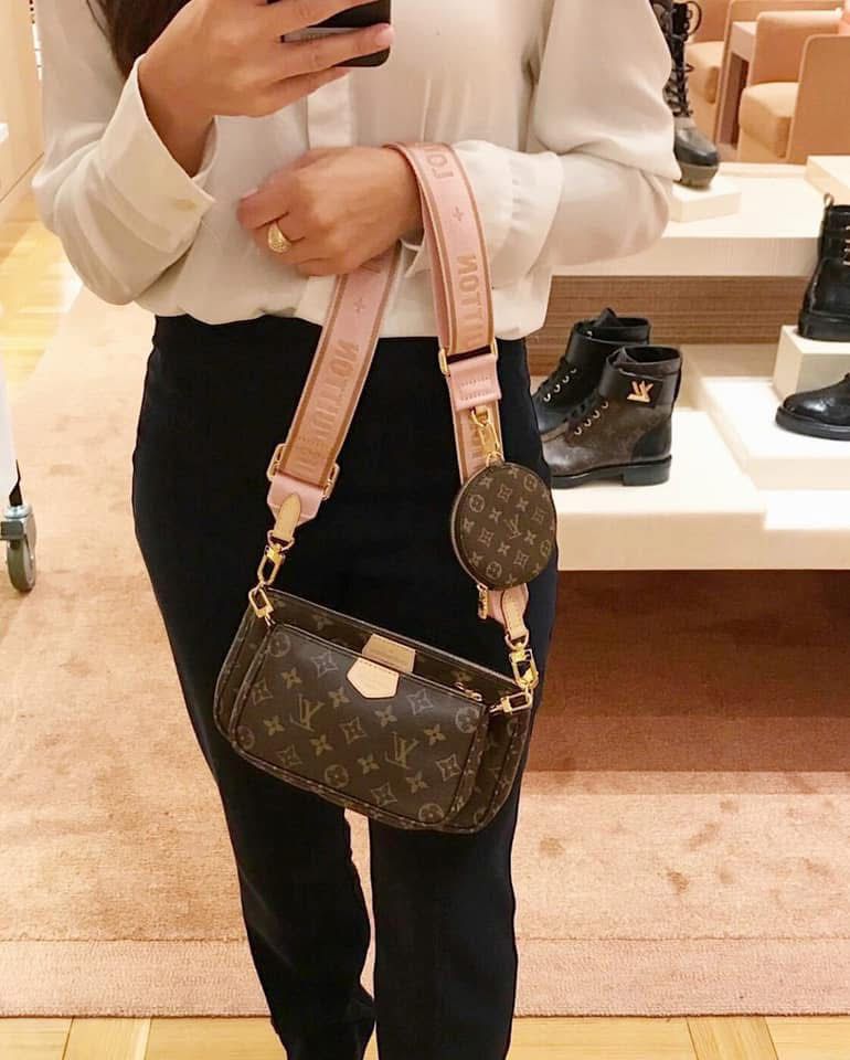 L-V MULTI POCHETTE (Alphabet)