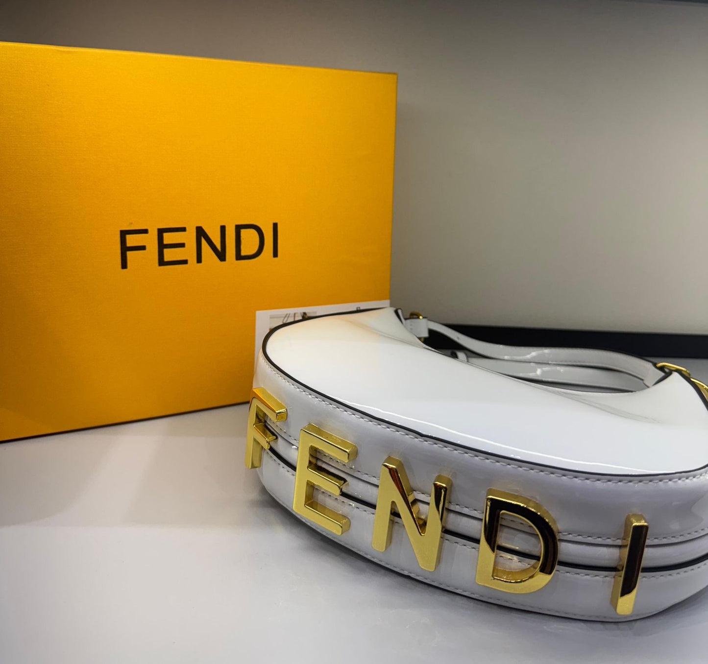 ZEVIRA'S F-E-N-D-I GRAPHY MINI (White)