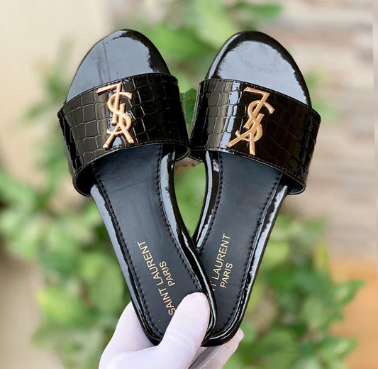 Saint Flat Slippers (Black)