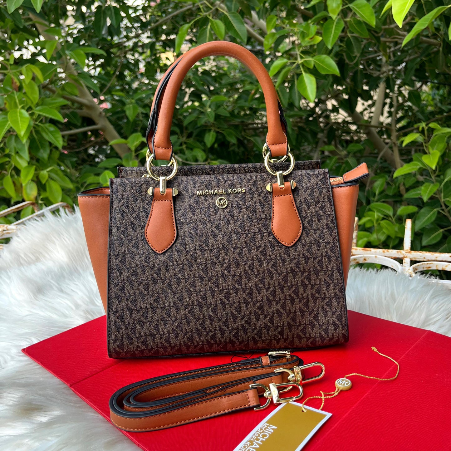 ZEVIRA'S Signature Handbag 07 (4 Colors)