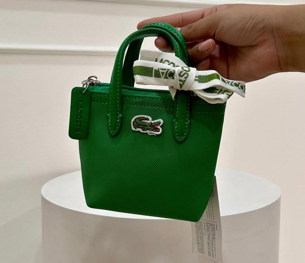 ZEVIRA'S L-A-C-O-S-T-E 07 (Green)