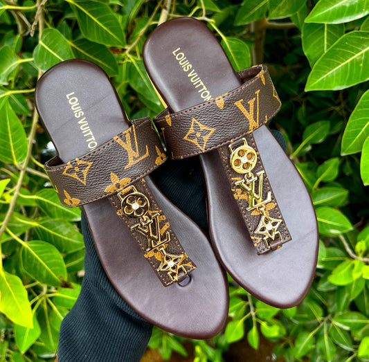 ZEVIRA'S L--V Flats 04