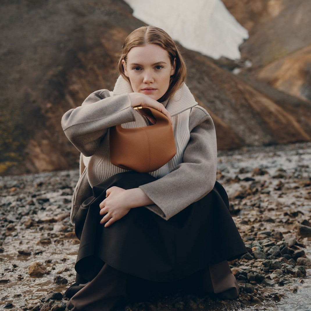 ZEVIRA'S P-O-L-È-N-E Béri Edition Textured Taupe 05 (Mustard)