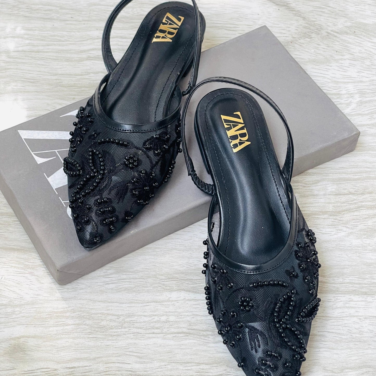 ZEVIRA'S Z-A-R-A Embroidered Flat Pumps (Black)