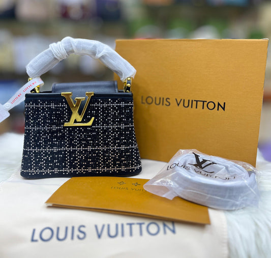 ZEVIRA'S L--V Capucines Mini Handbag 01