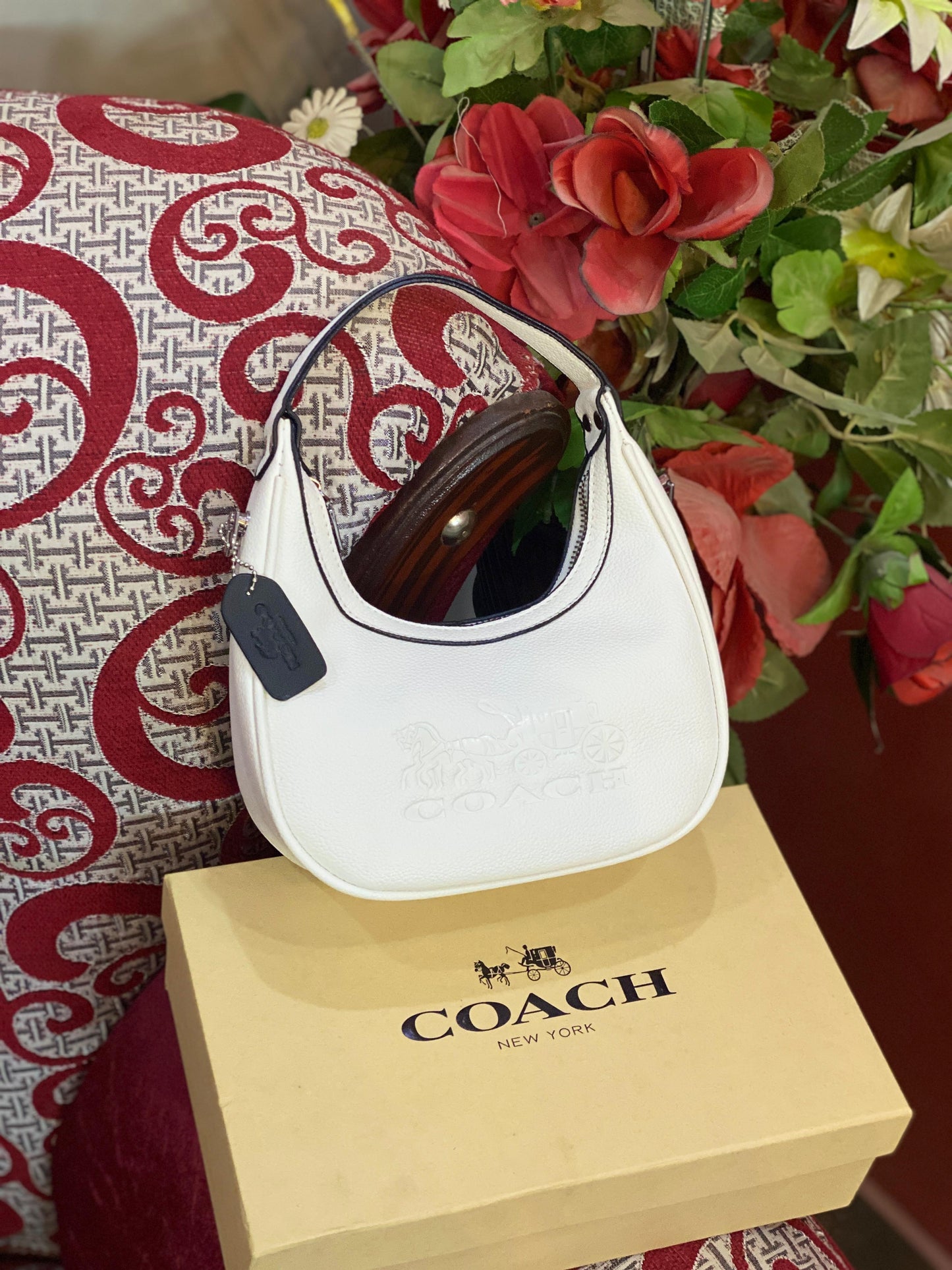 ZEVIRA'S PREMIUM C-O-A-C-H Moon Shape Signature 03 (White)