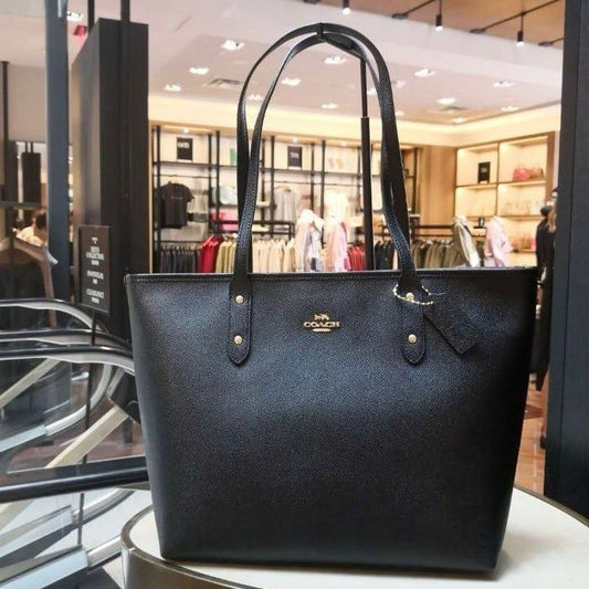 ZEVIRA'S C-O-A-C-H Tote Bag In Signature Canvas (Black)