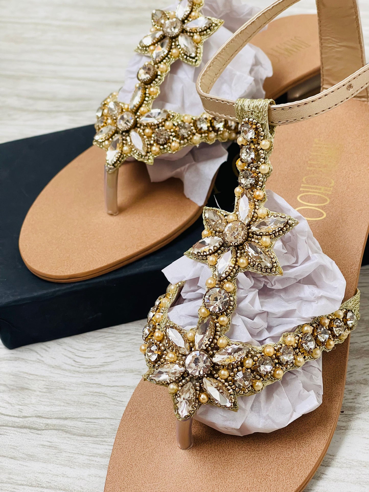 Embroidered Luxury Sandals (2 Colors)