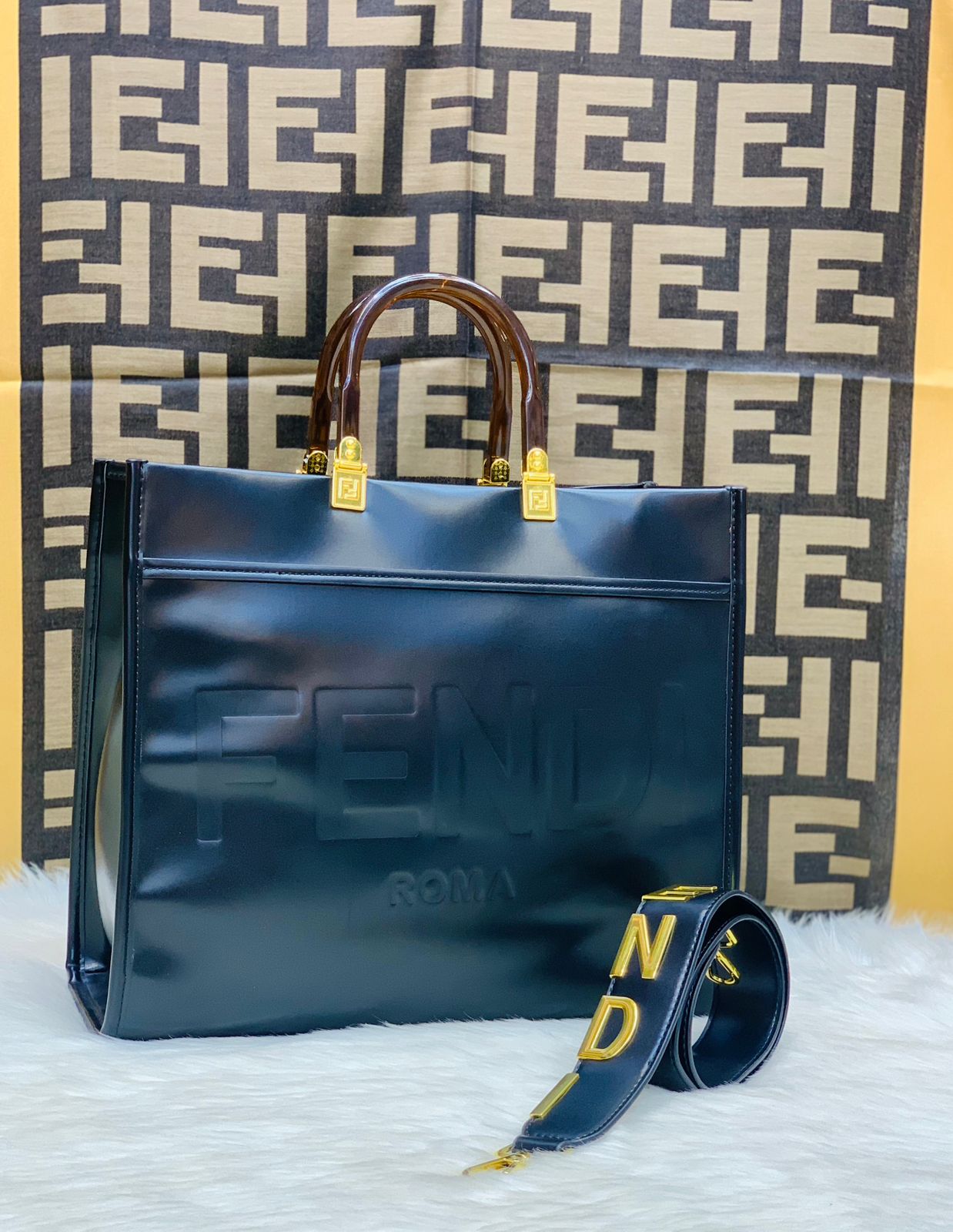 ZEVIRA'S Premium F-E-N-D-I Tote(Black)