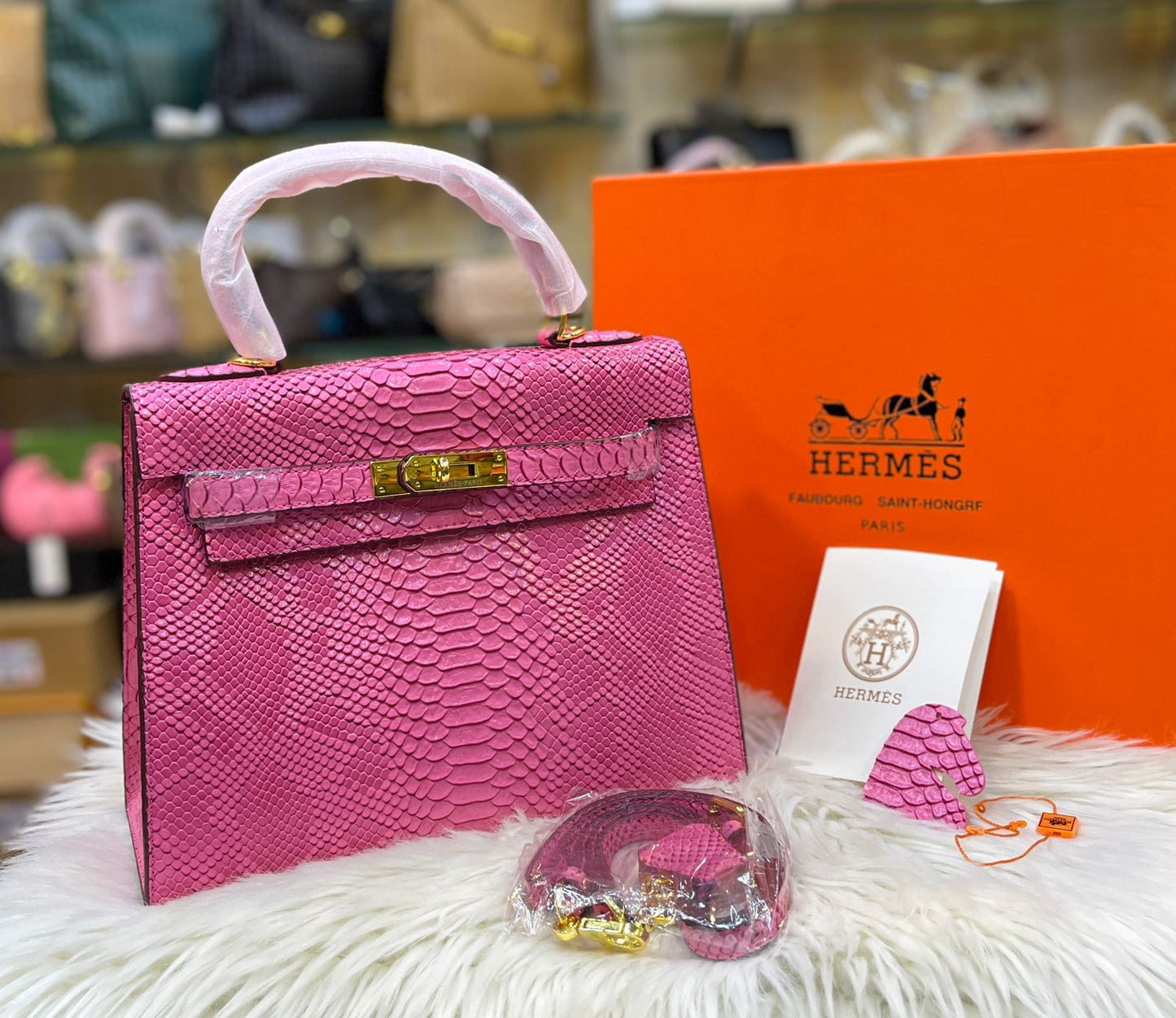 ZEVIRA'S H-MES Kelly 28cm Crocodile with Palladium Hardware (Pink)