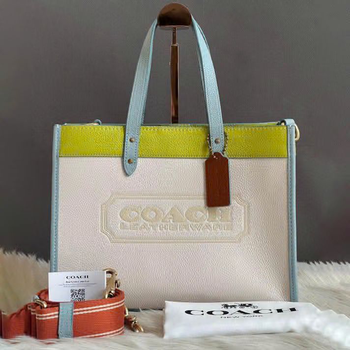 ZEVIRA'S C-O-A-C-H Field Tote 30 (Yellow)