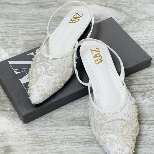 ZEVIRA'S Z-A-R-A Embroidered Flat Pumps (White)