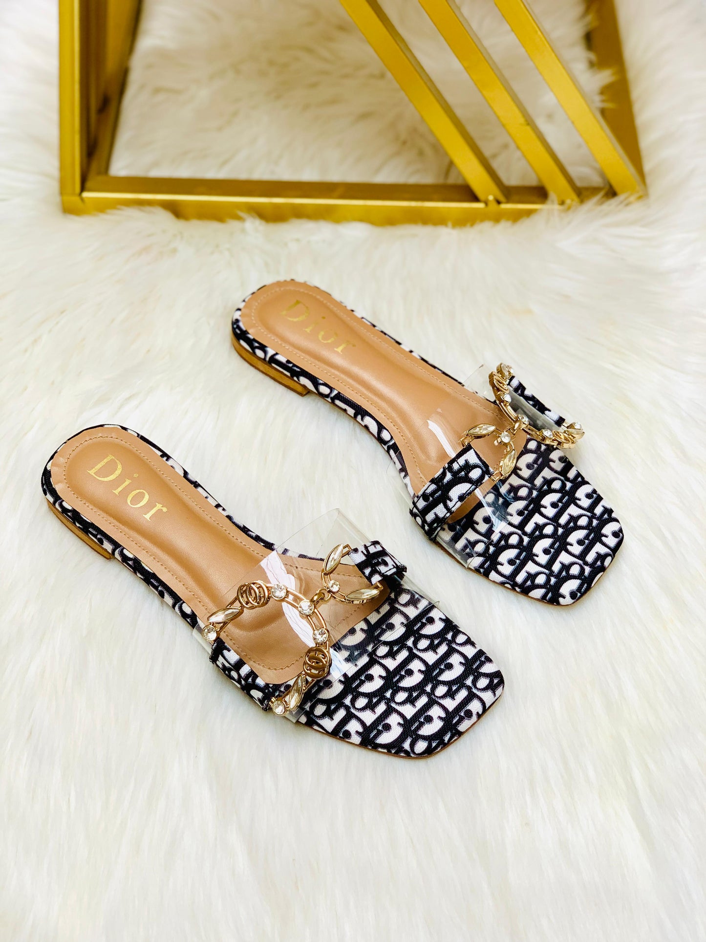 ZEVIRA'S D Buckle Slippers 05