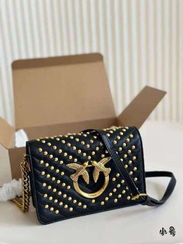 ZEVIRA'S P-I-N-K-0 05