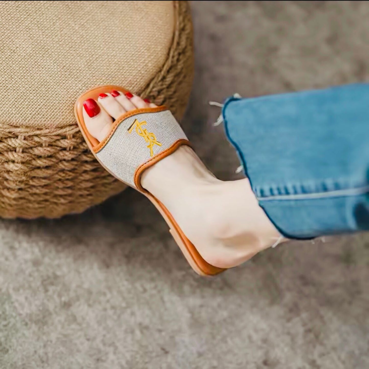 ZEVIRA'S Y-S-L Flat Slippers (Mustard)