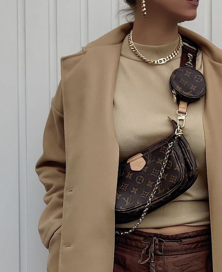 L-V MULTI POCHETTE (Alphabet)