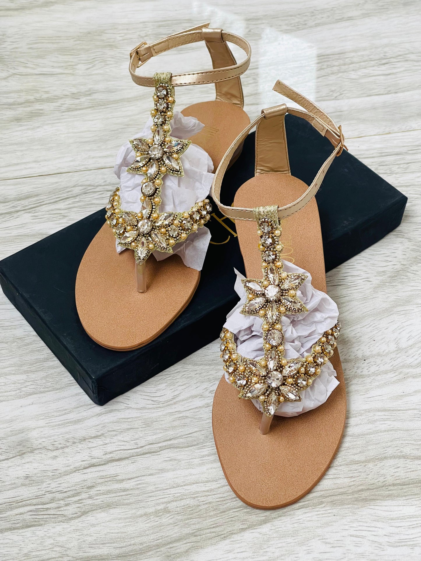 Embroidered Luxury Sandals (2 Colors)