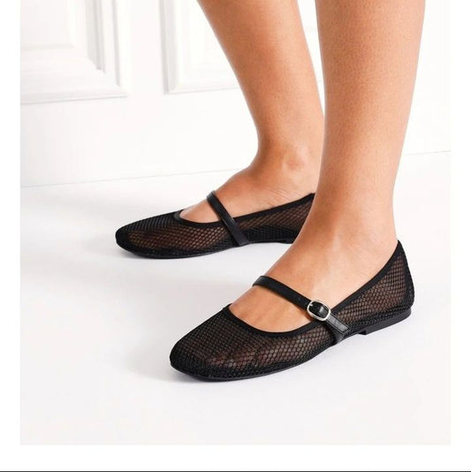 ZEVIRA'S Z-A-R-A Net Pumps (Black)