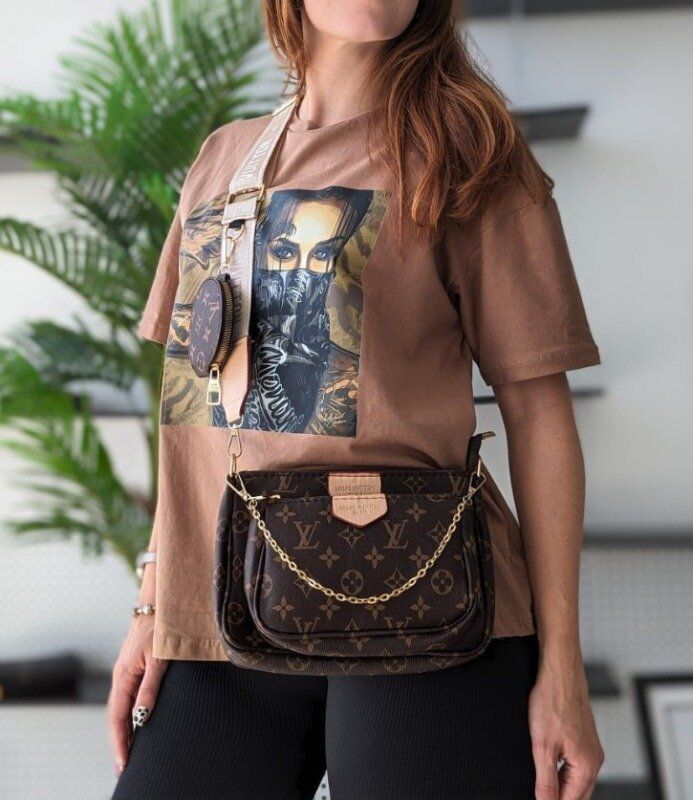 L-V MULTI POCHETTE (Alphabet)