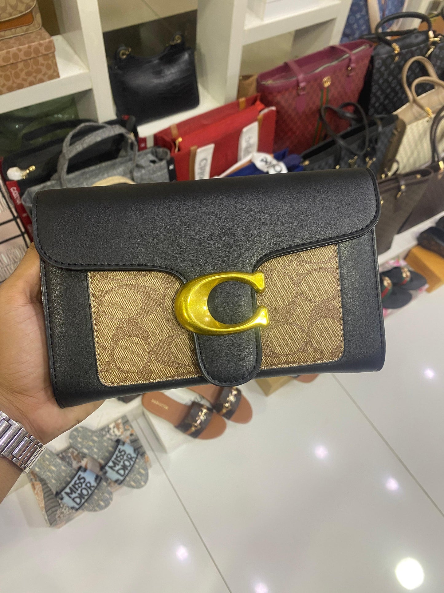ZEVIRA'S Luxurious Crossbody 09 (2 Colors)