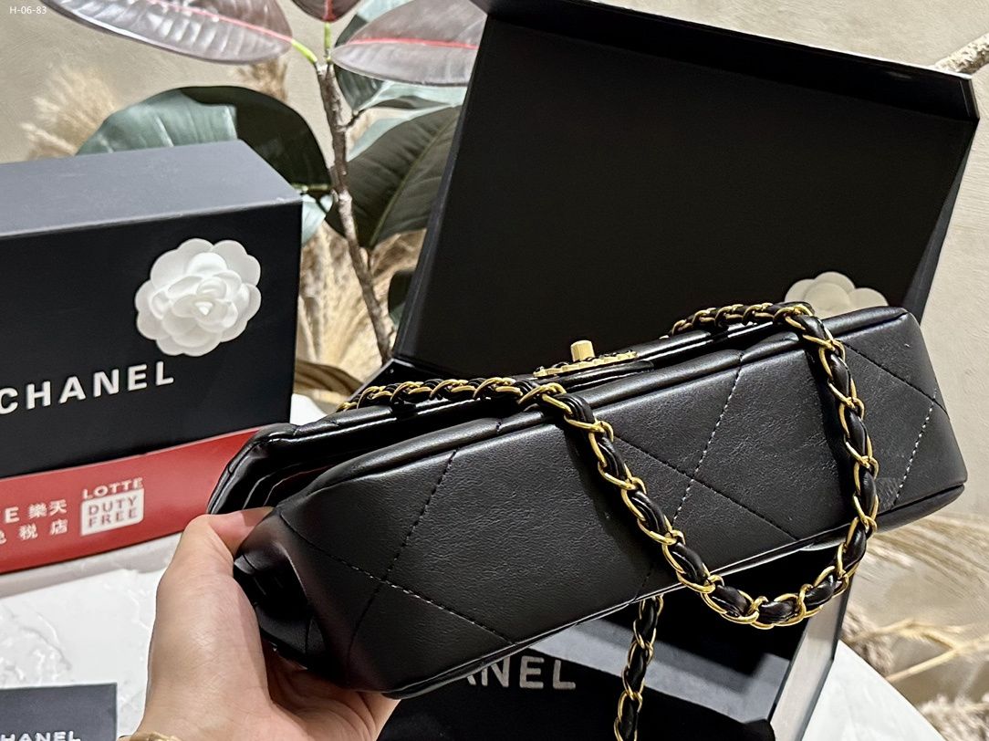 ZEVIRA'S Premium C-H-A-N-E-L Crossbody 07 (Black)