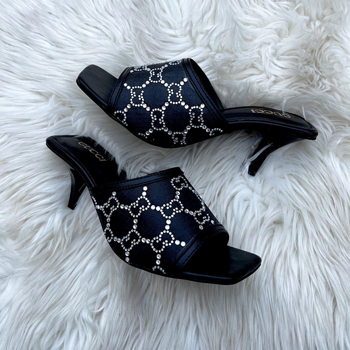 ZEVIRA'S G-U-C-C-I Heels (Black)