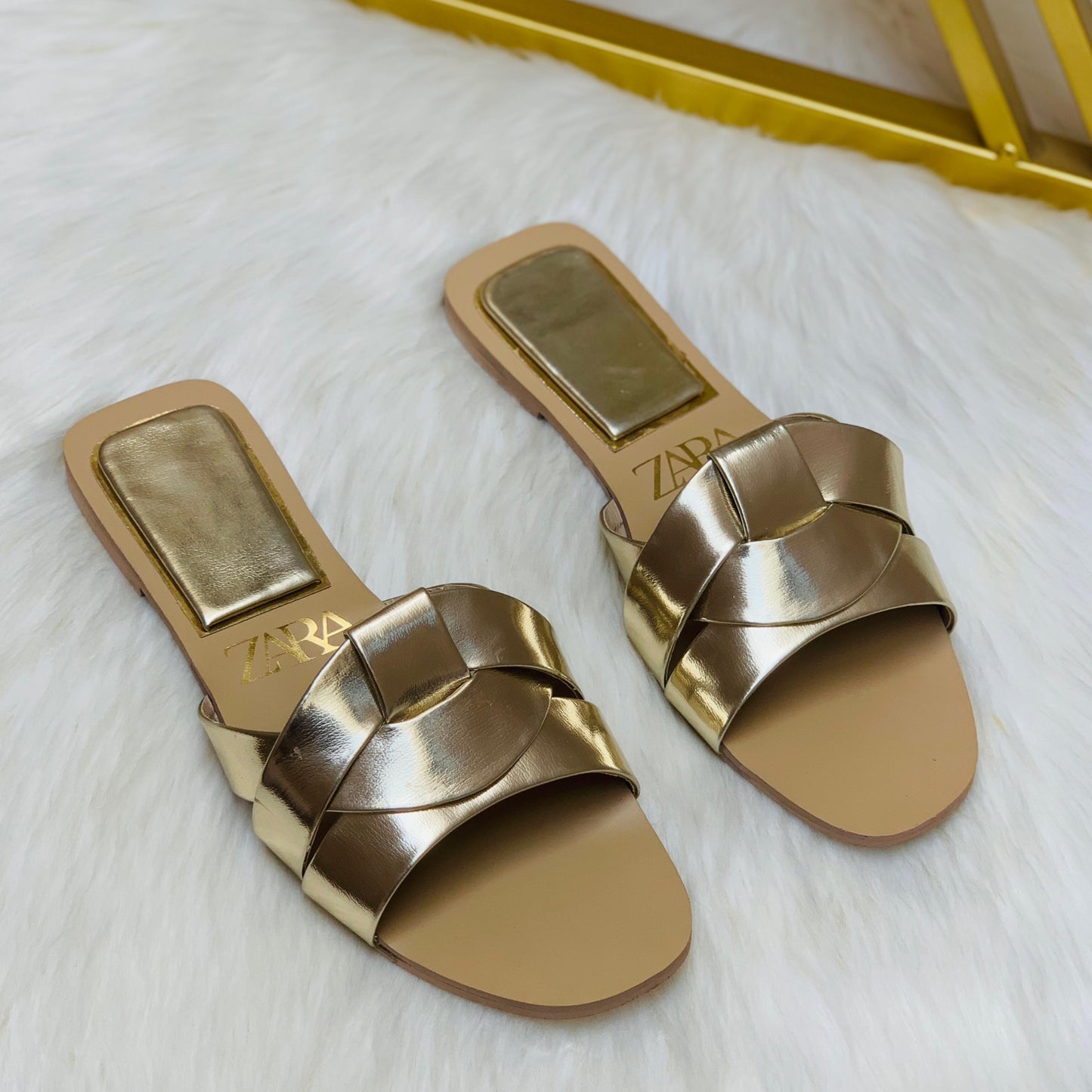 ZEVIRA'S Slip-ons (4 Colors)