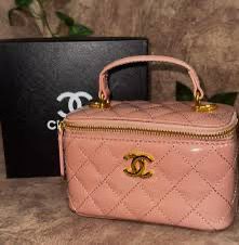 ZEVIRA'S C-H-A-N-E-L VANITY CASE (Pink)