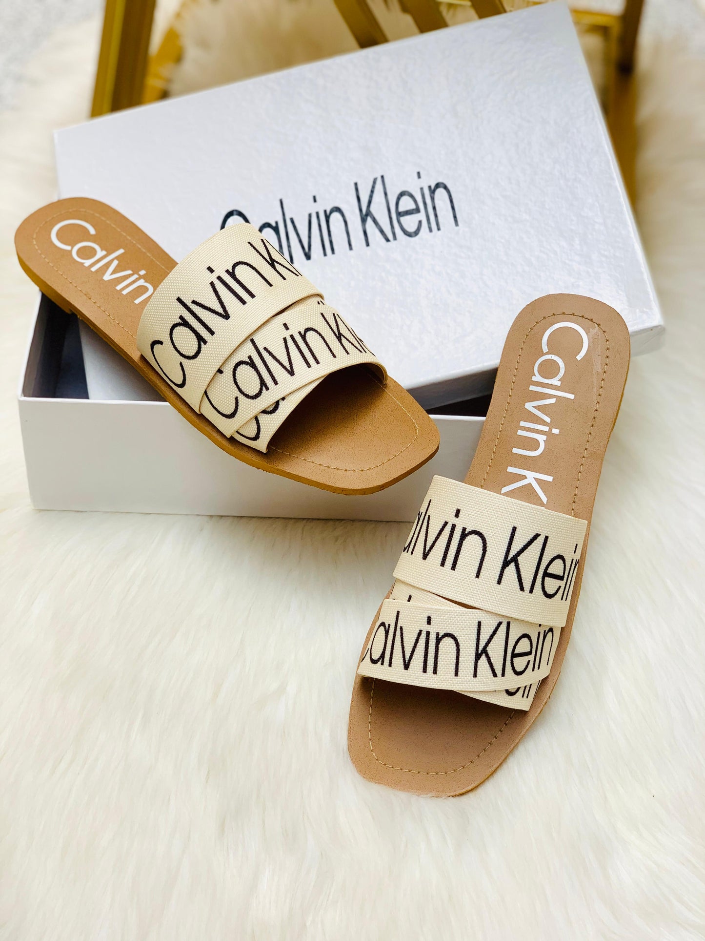 ZEVIRA C--K FLATS (2 Colors)