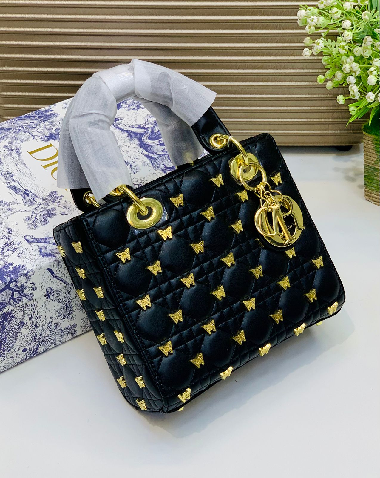 ZEVIRA'S Premium D-I-O-R (Black)