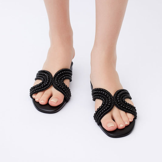 ZEVIRA'S Z-A-R-A Embroidered Flats (Black)