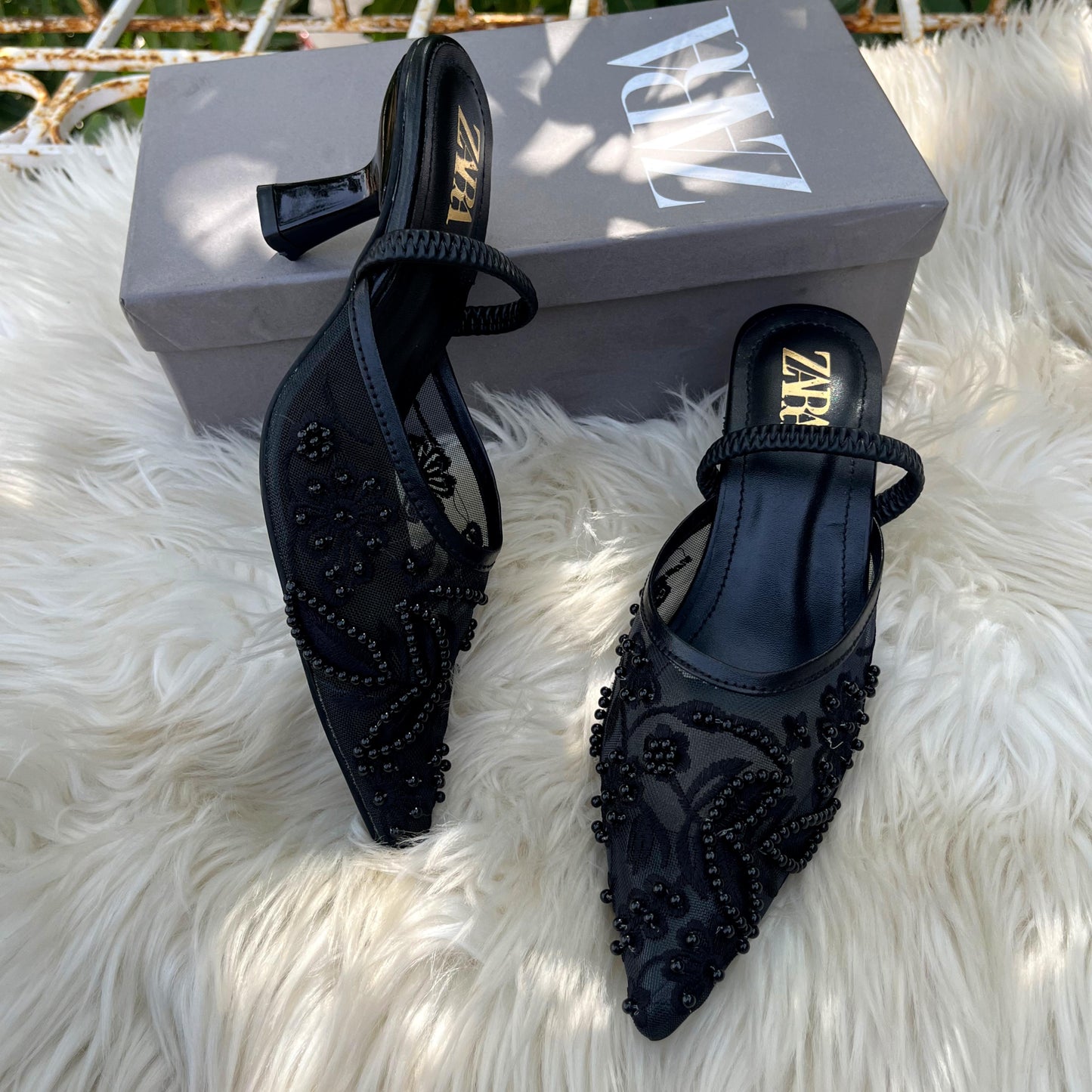 ZEVIRA'S Z-A-R-A Mesh Floral Embroidered Slingback Heels (Black)