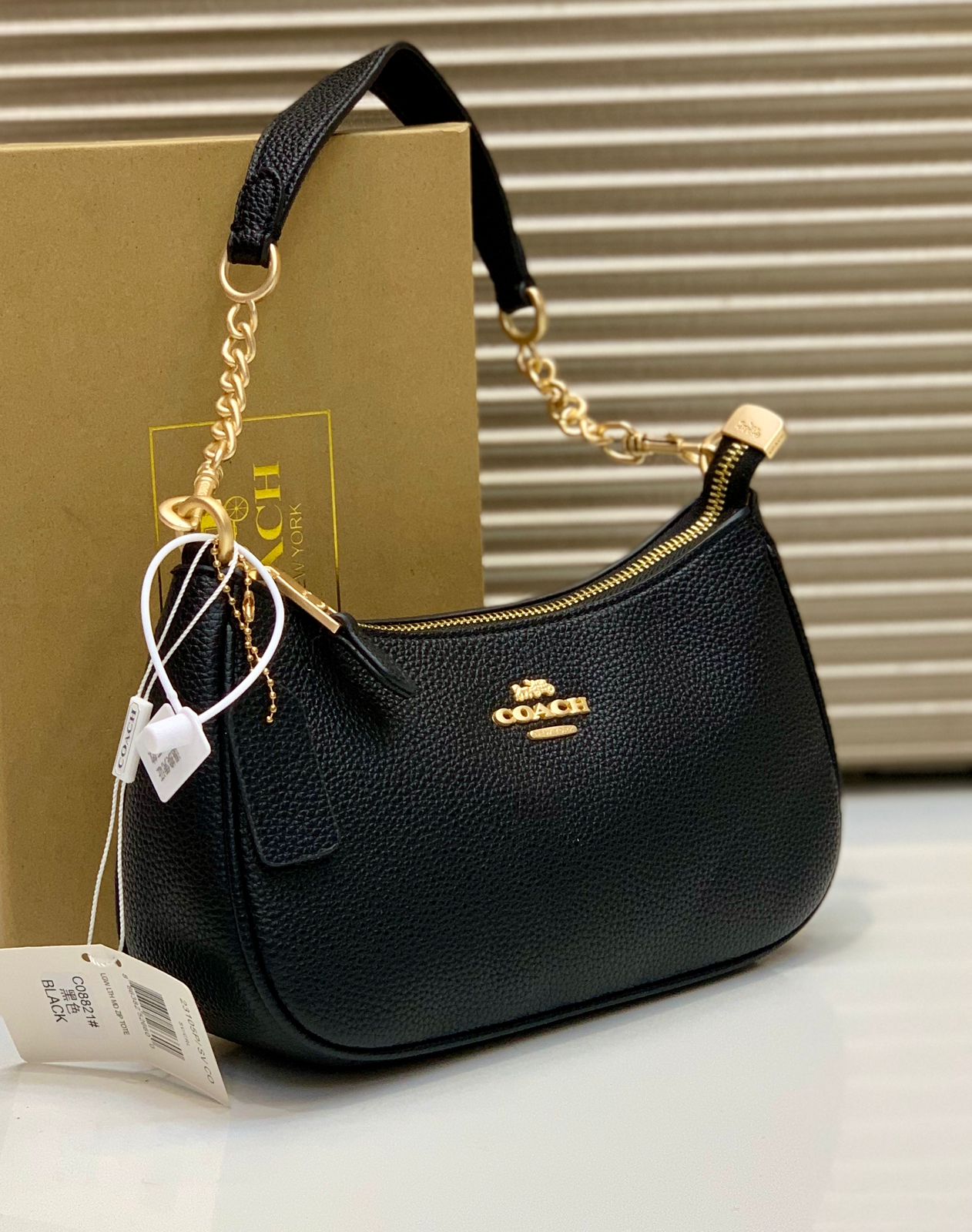 ZEVIRA'S C-O-A-C-H Teri (Black)