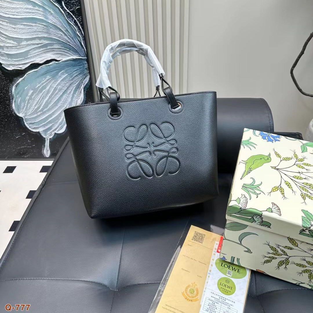 ZEVIRA'S L-O-E-W-E 05 (Black 2)