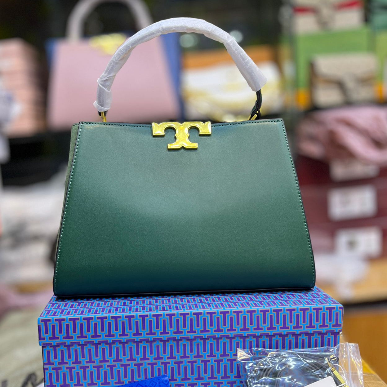 ZEVIRA'S T-B Classic Shoulder Handbag – Premium Quality (Green)