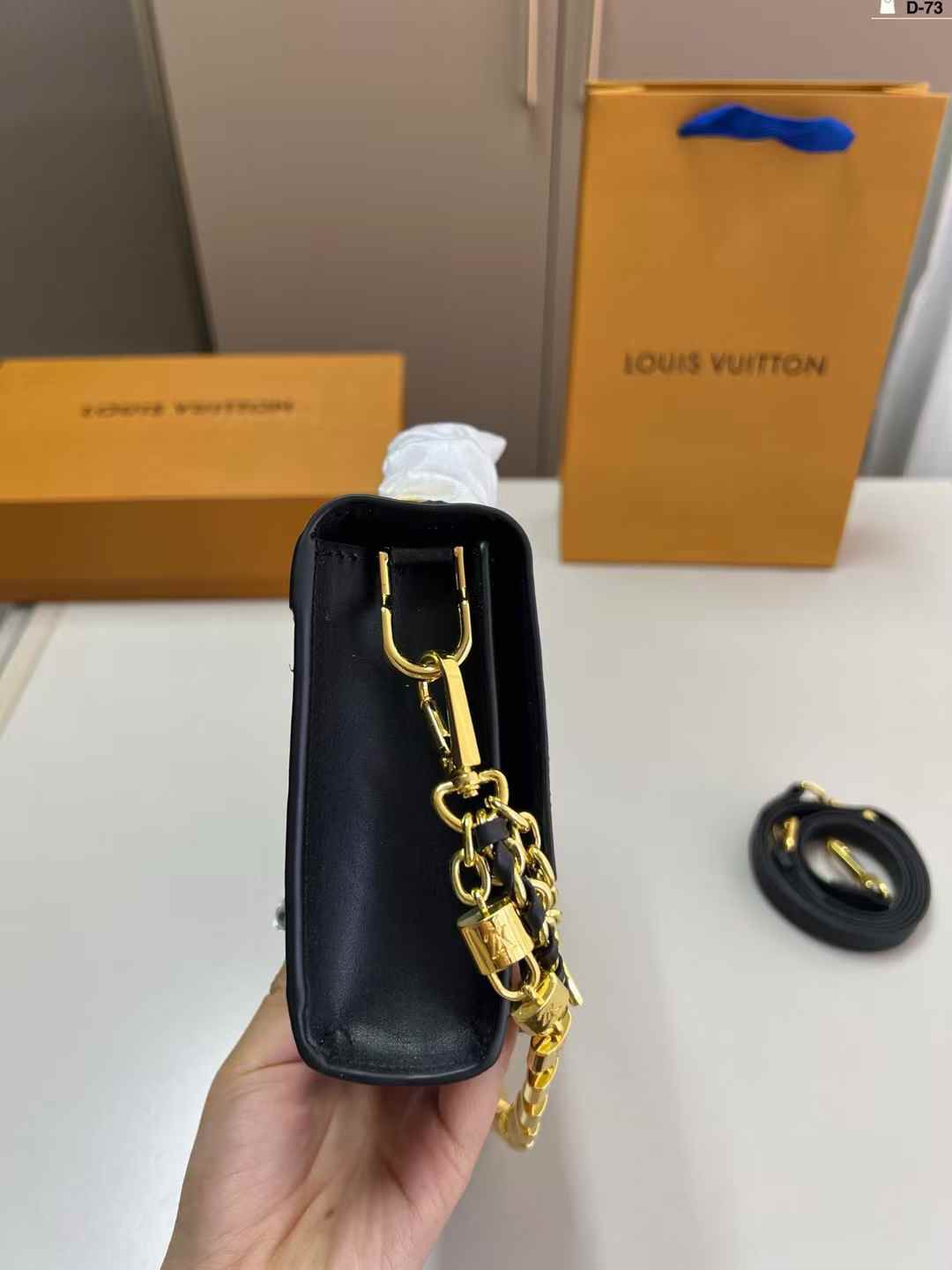 ZEVIRA'S L--V Wallet On Chain Capucines (Black)