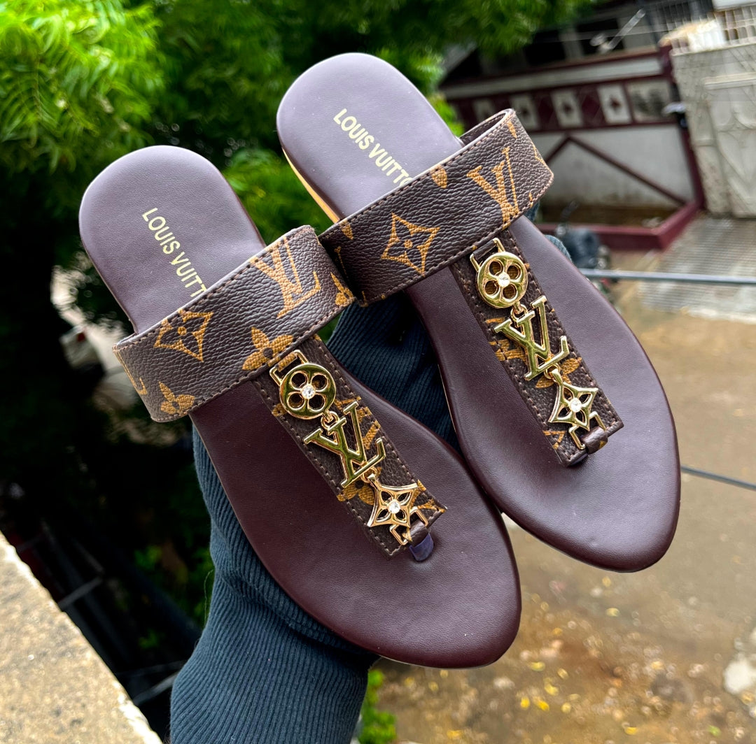 ZEVIRA'S L--V Flats 04