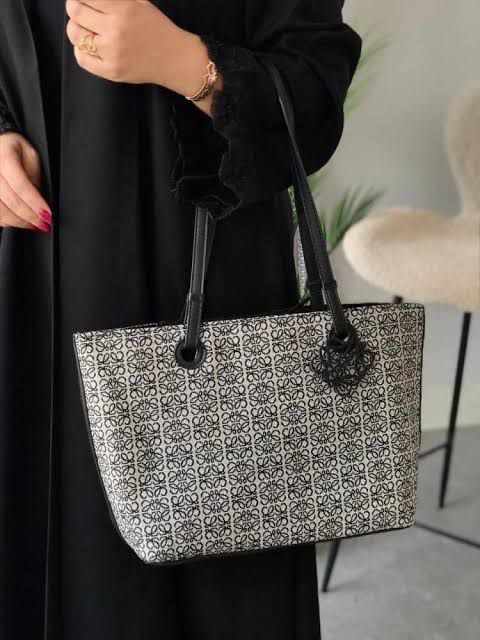 ZEVIRA'S Premium  L-O-E-W-E (Black)