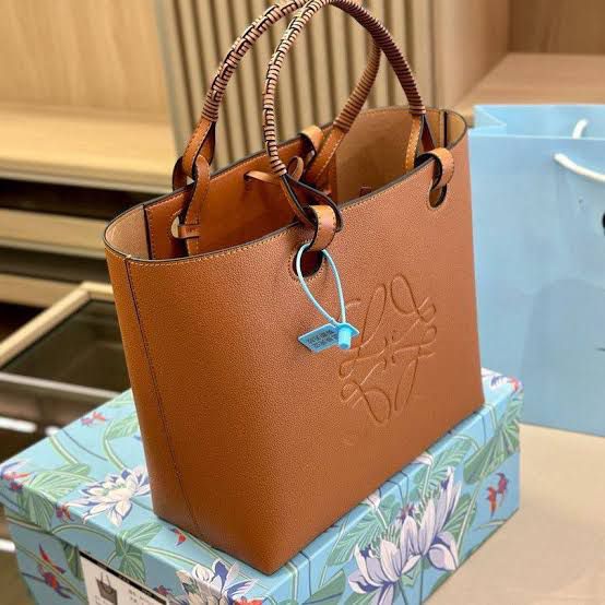 ZEVIRA'S L-O-E-W-E 05 (Mustard)